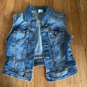 Woman’s h&m denim vest